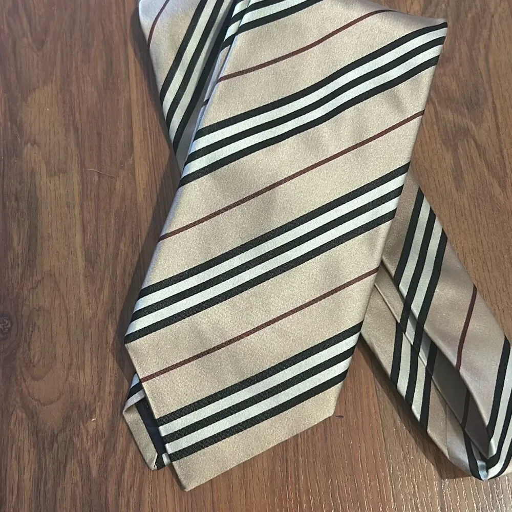 Burberry classic striped men's silk tie